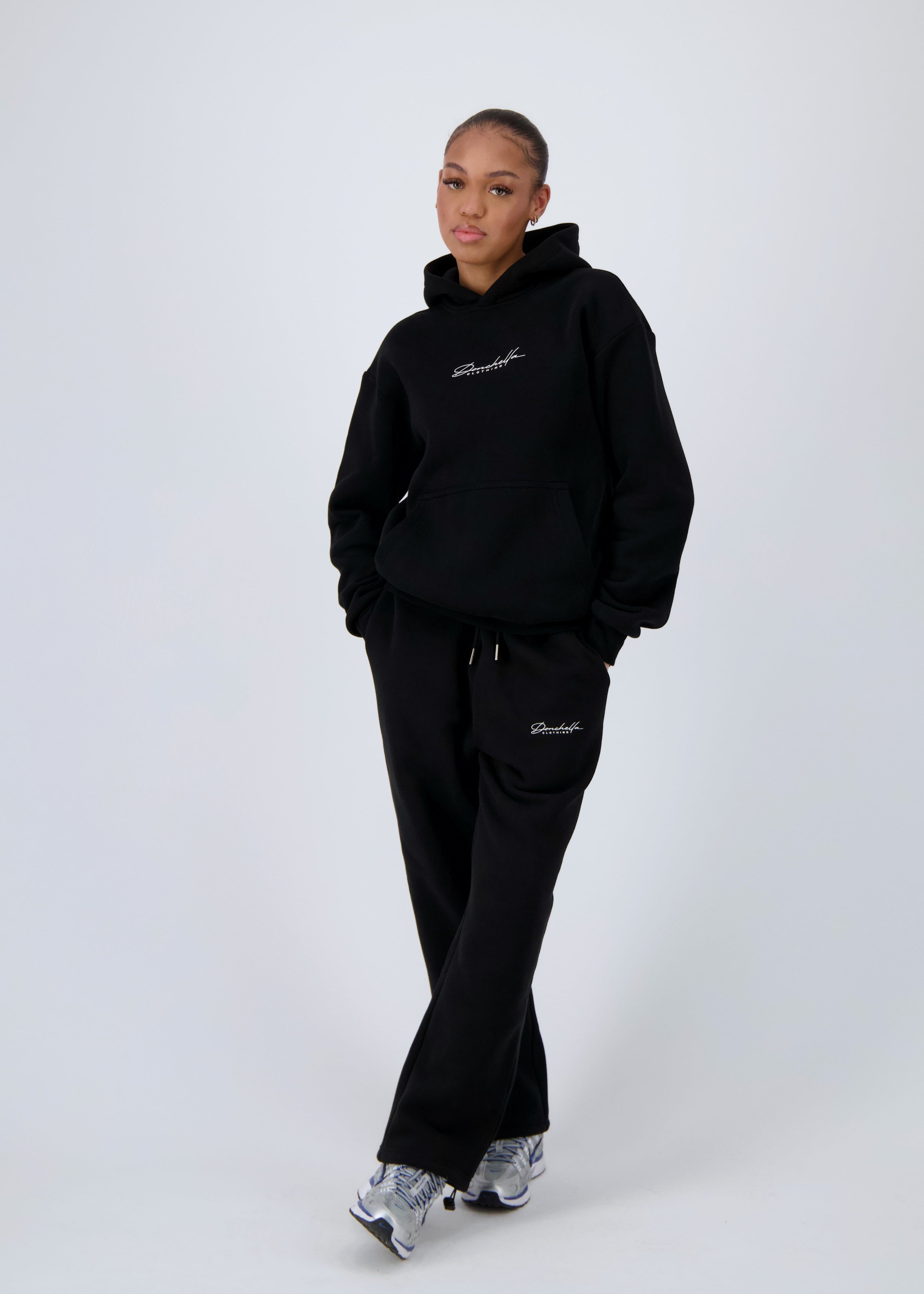 SIGNATURE SWEATPANTS